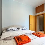 Downtown Apartment Eymi