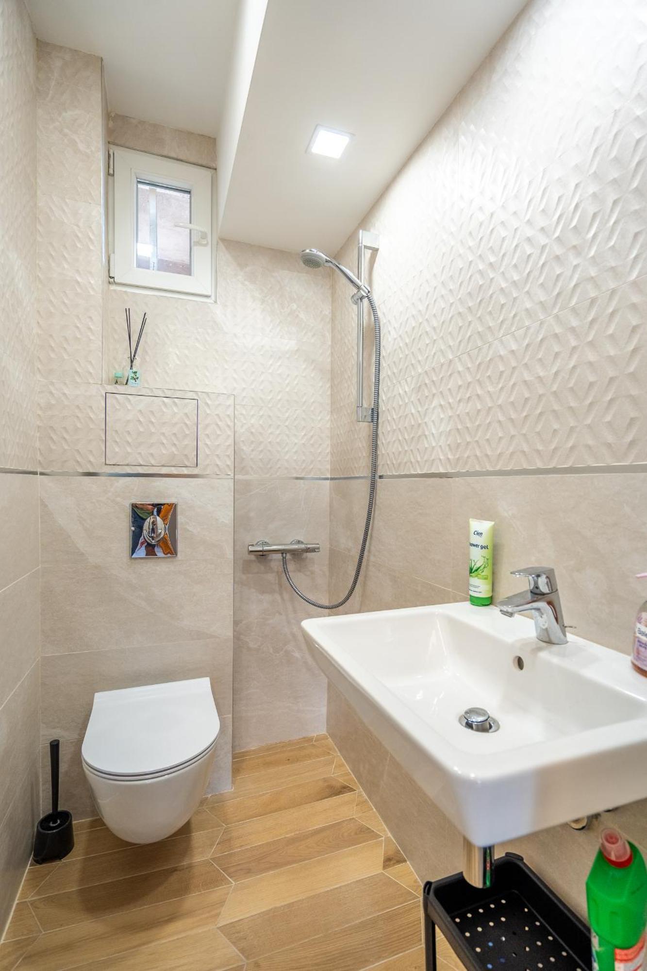 Downtown Eymi Apartament Sofia