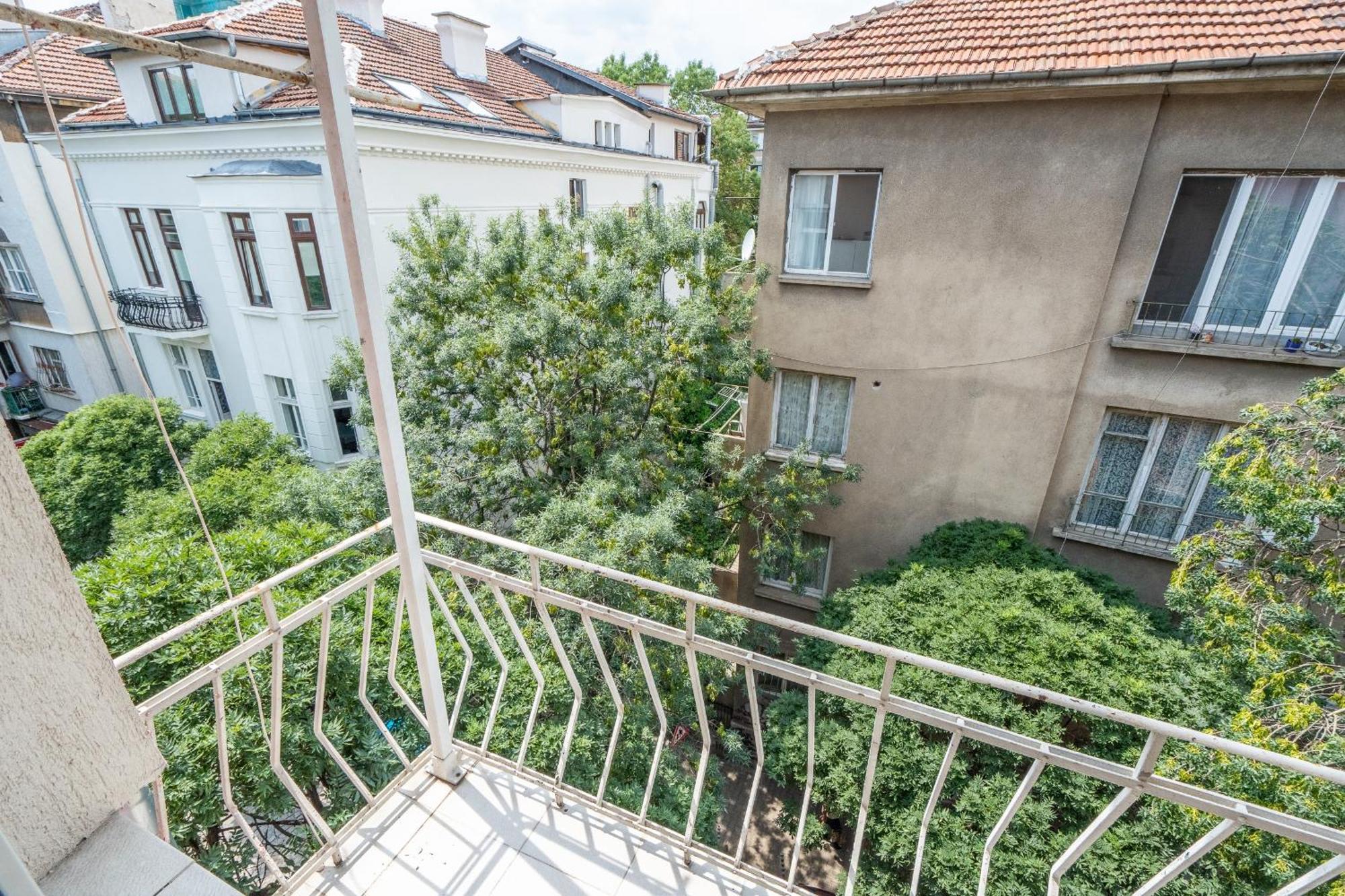 Apartament Downtown Eymi *