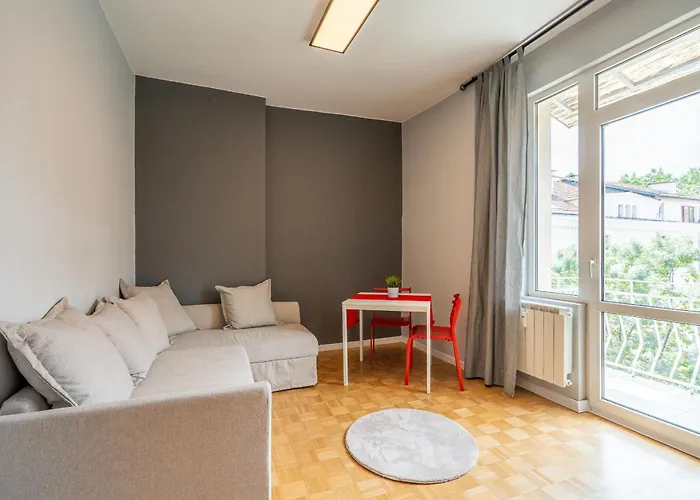 Downtown Apartment Eymi