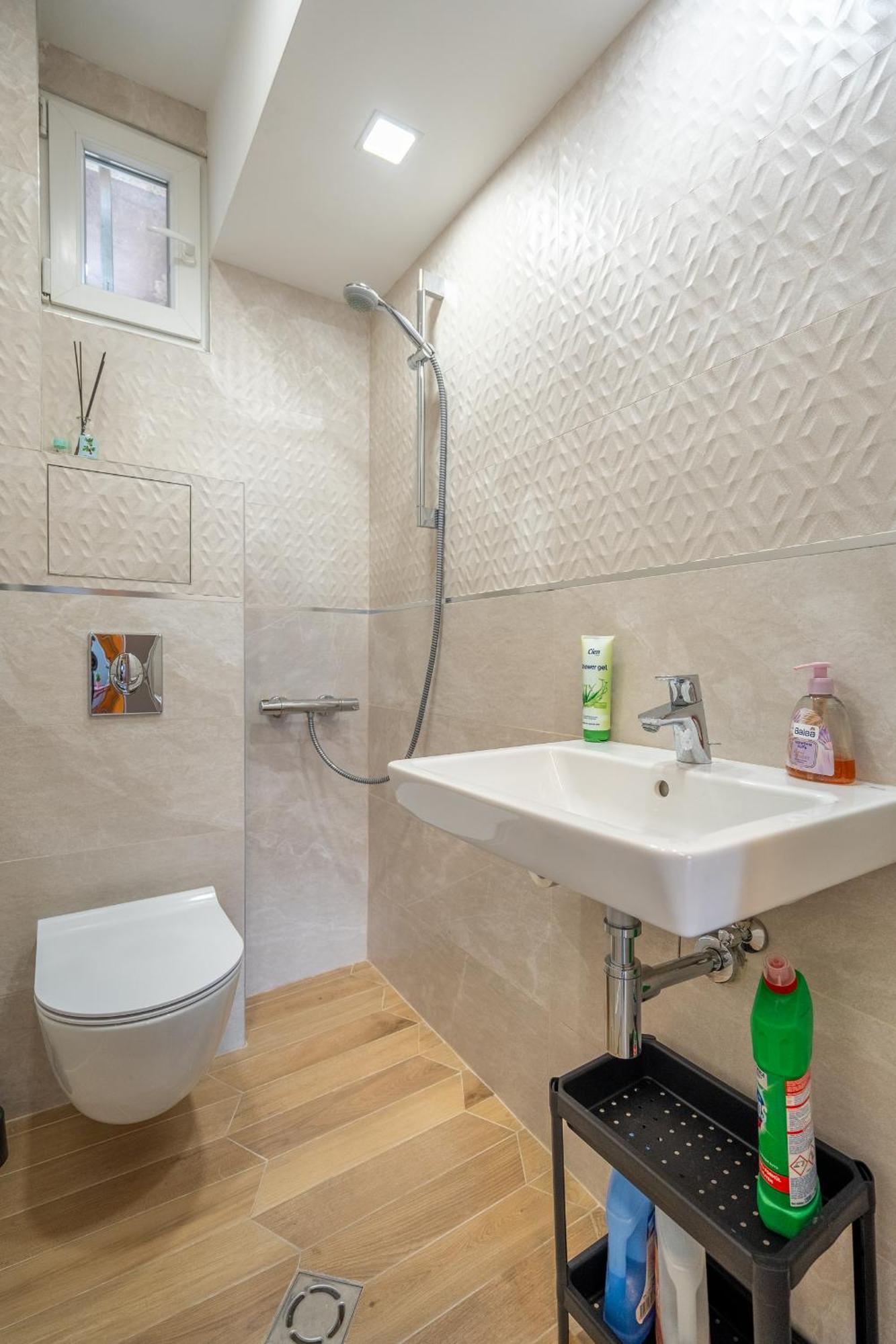 Downtown Eymi Apartment Sofia