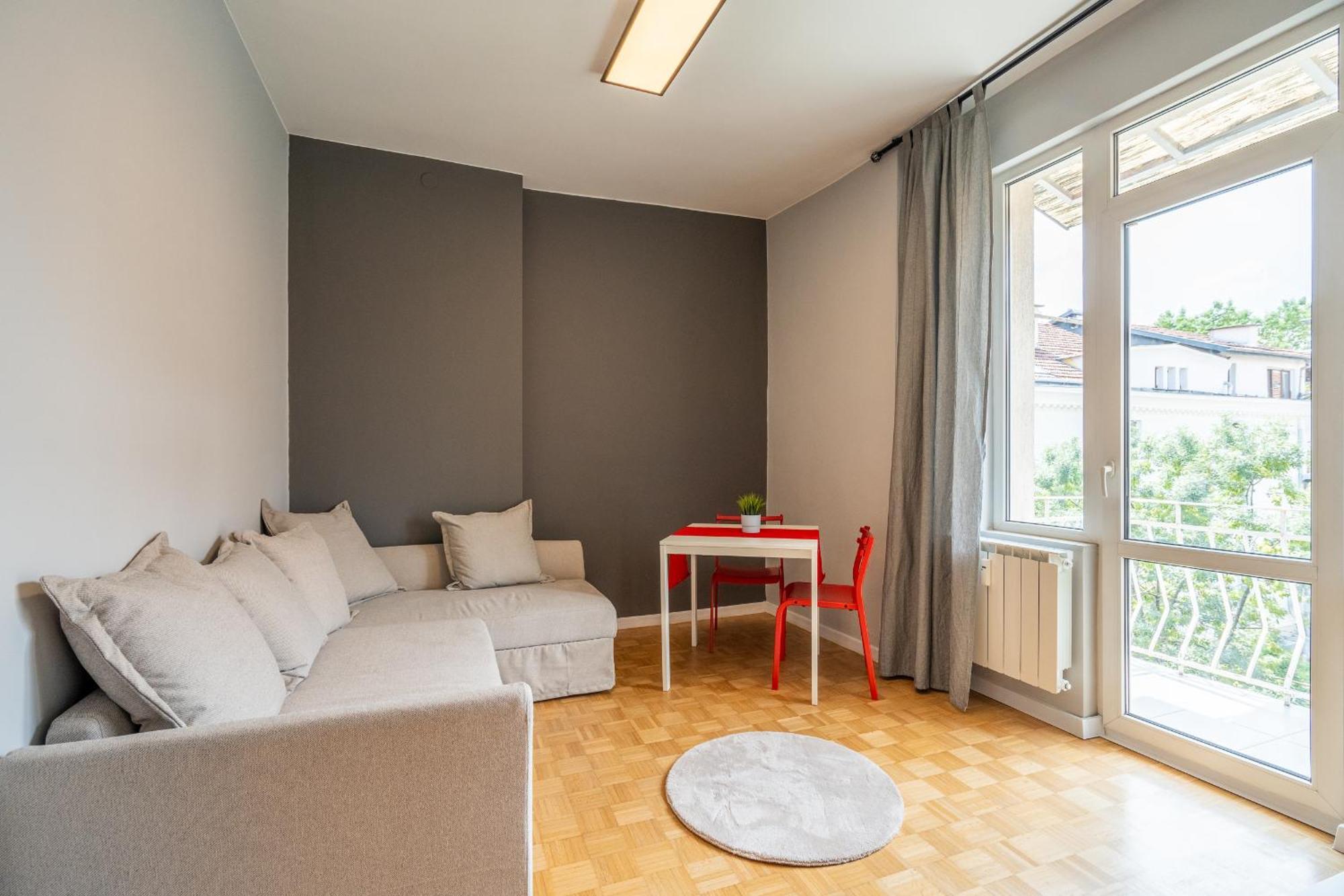 Downtown Eymi Apartament